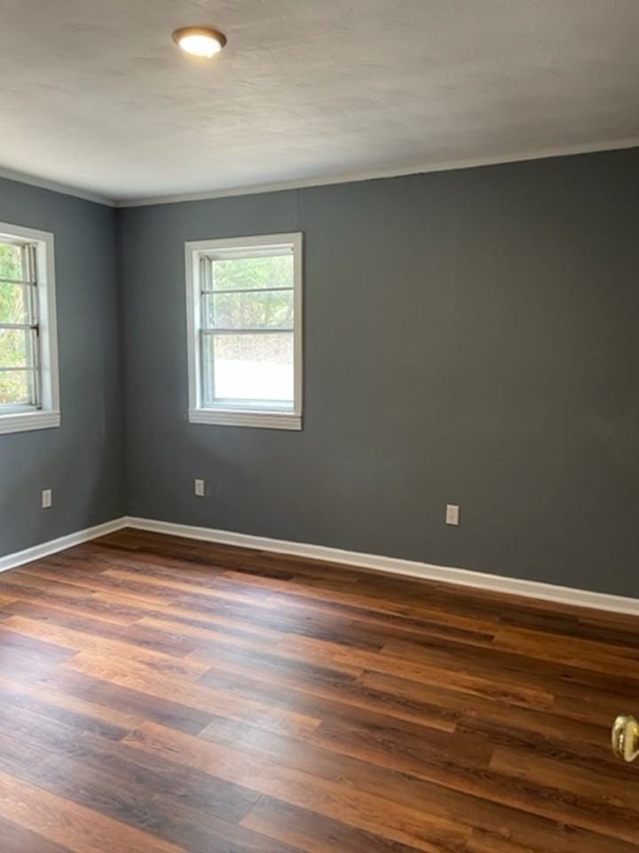 1036 North St - Photo 3 of 12