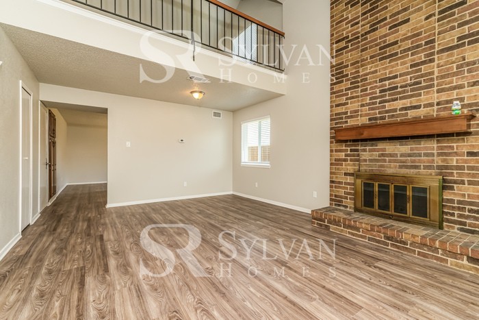 1609 Culberson Dr - Photo 3 of 16