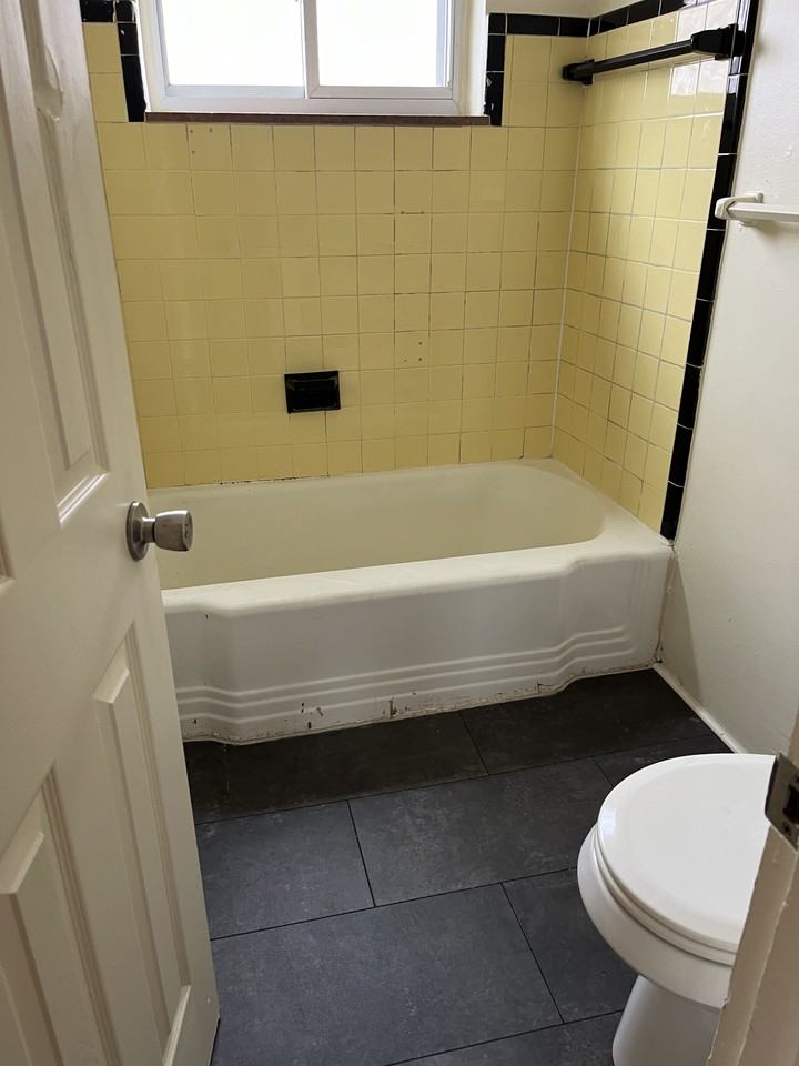 2832 Vanderberg Ave #1 - Photo 2 of 4