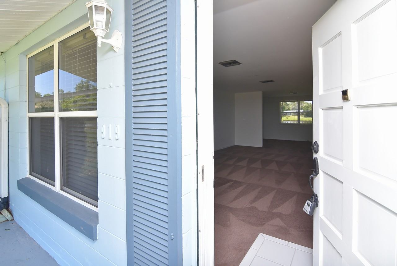 919 Viscaya Blvd #NA - Photo 5 of 17