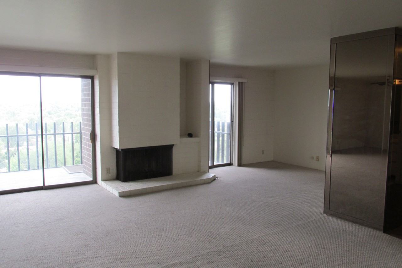 430 South Marion Parkway #1651 B - Photo 3 of 12