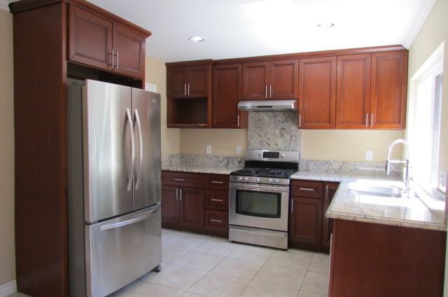 25002 Sutter Dr - Photo 2 of 21