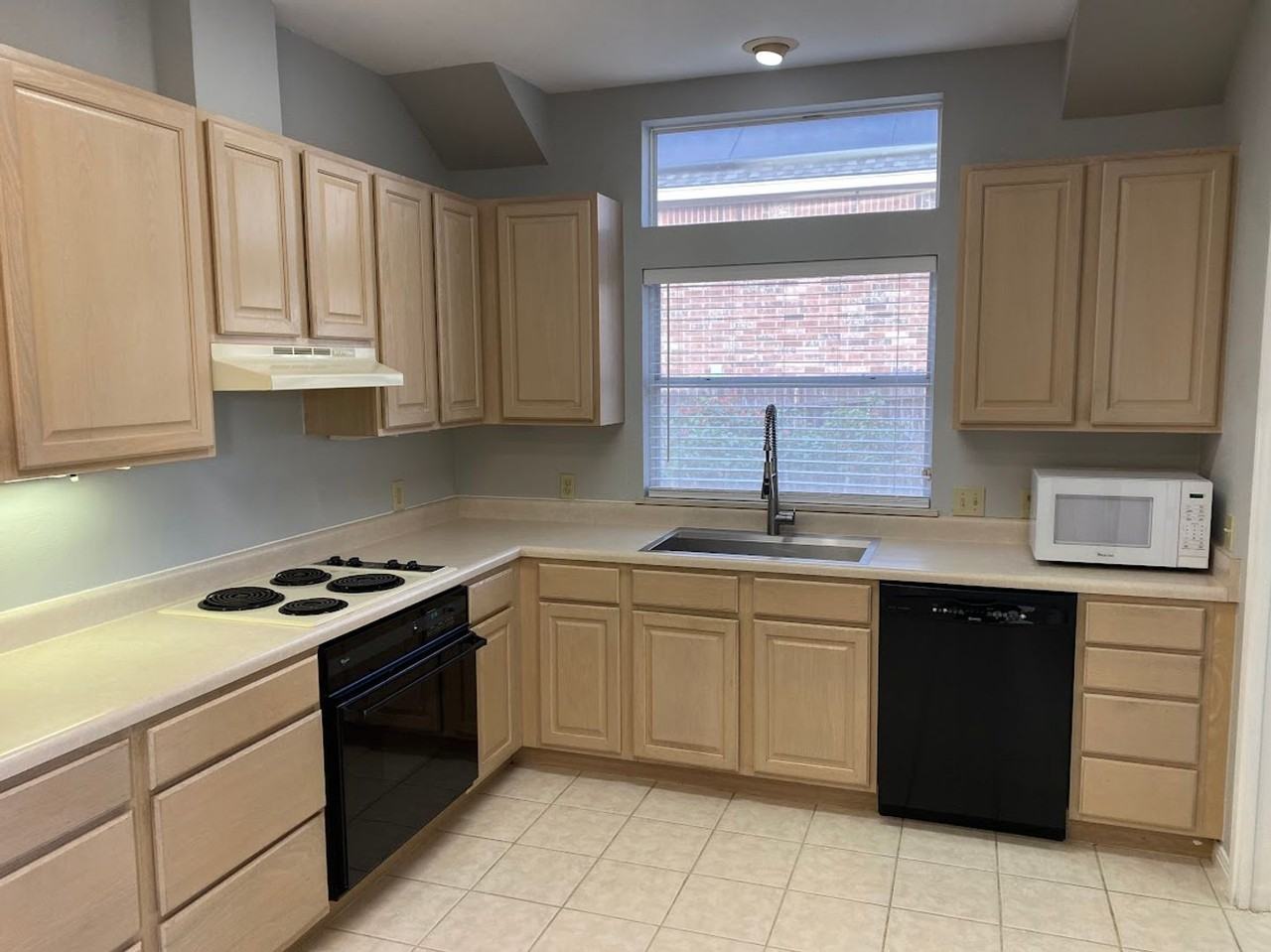 13515 Demeter - Photo 5 of 50