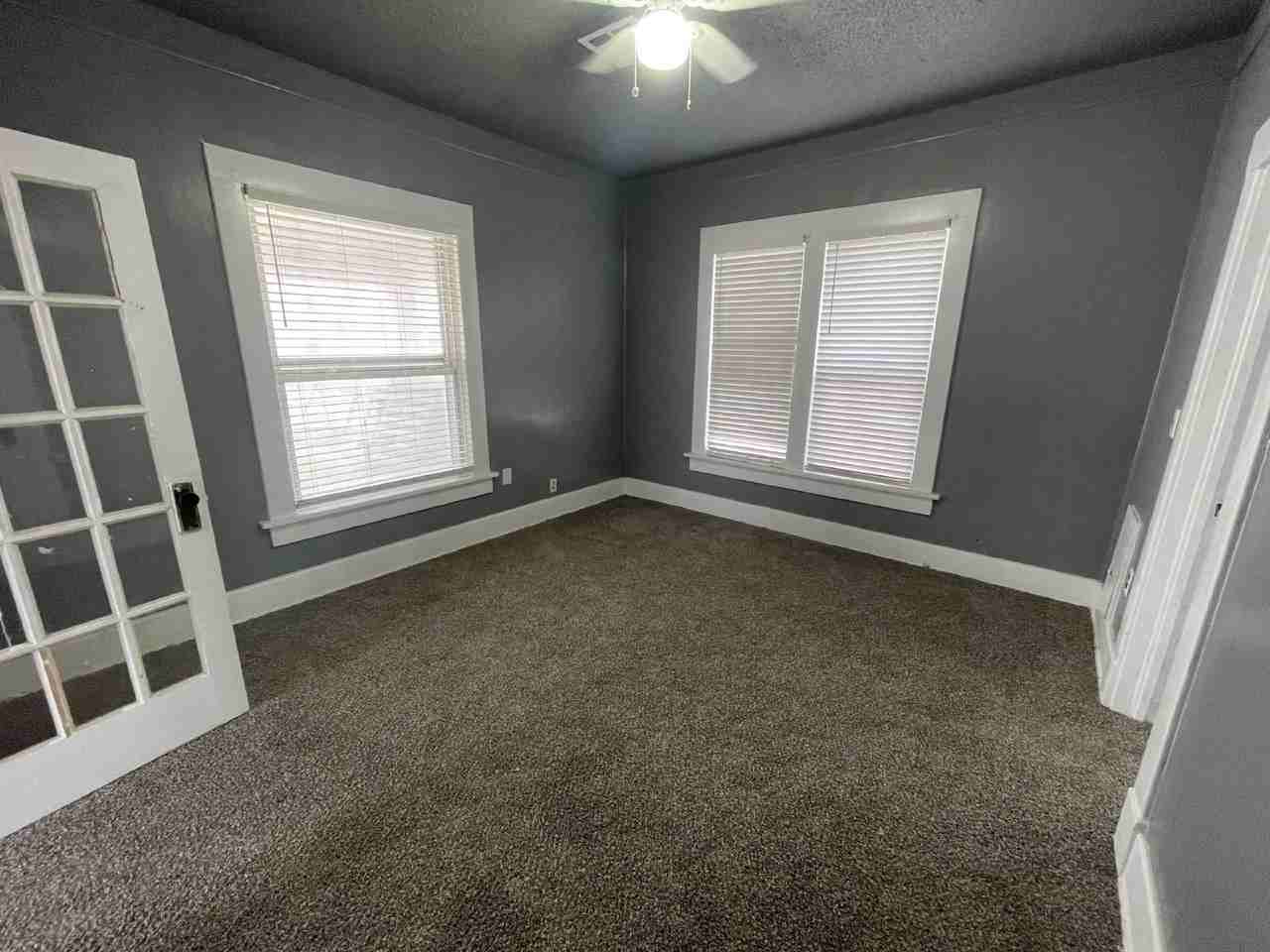 709 S Hadden Ave - Photo 3 of 9