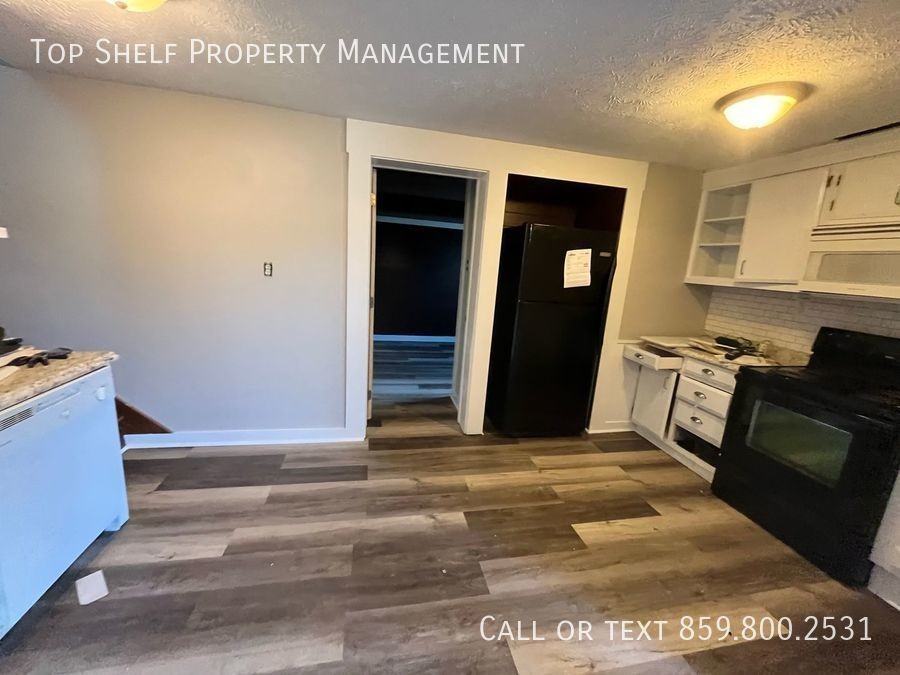 582 Bellows Mill Rd - Photo 2 of 17