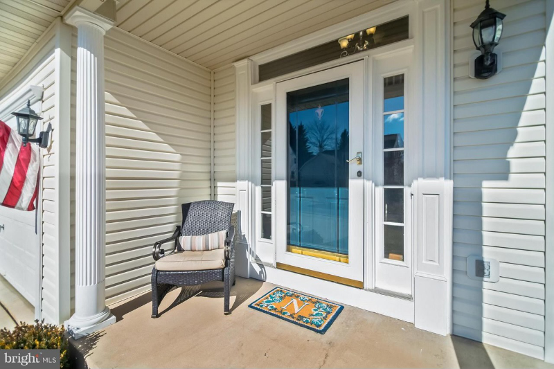 11 Sarrington Ct - Photo 2 of 21