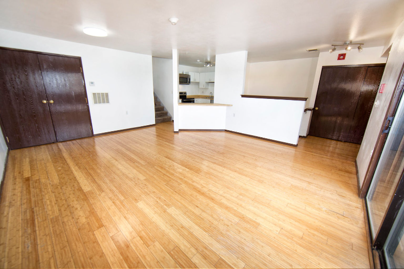 9054 N Park Plaza Ct - Photo 2 of 18