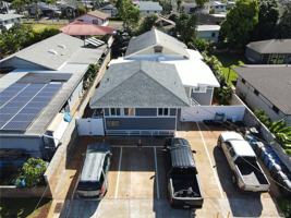 featured image of 208 Kuahiwi Ave #5
