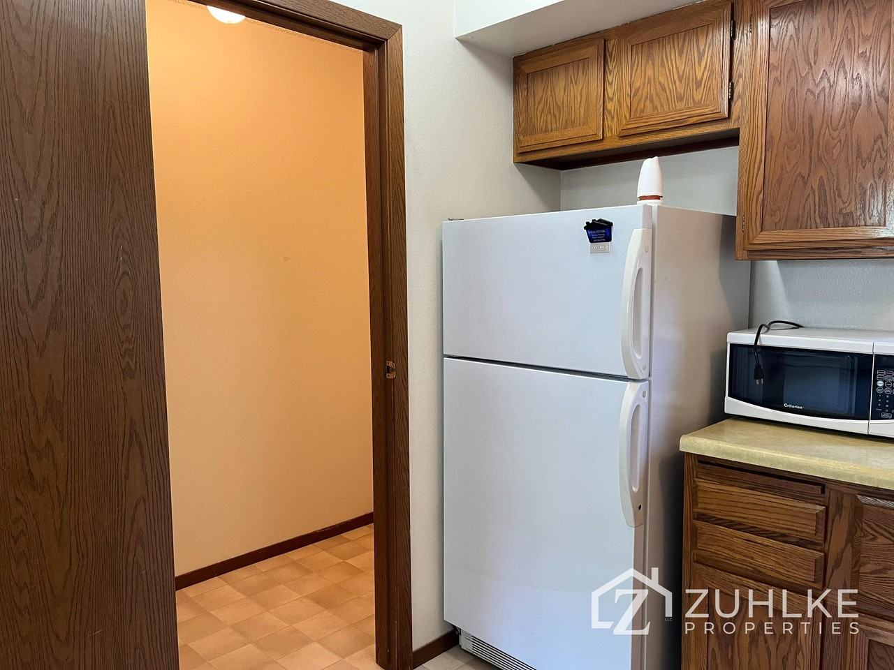 2770 E. 1st Avenue - Photo 2 of 10