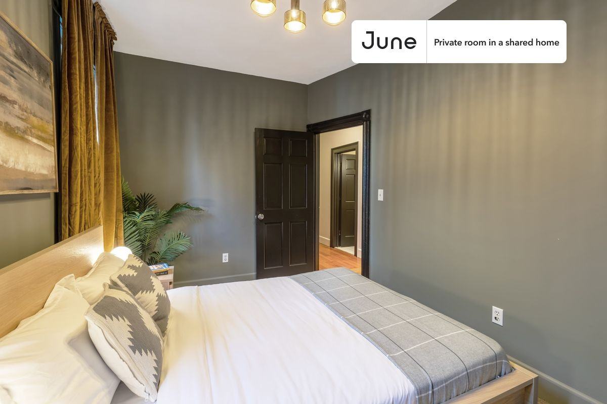 101 Calumet St #C - Photo 2 of 15