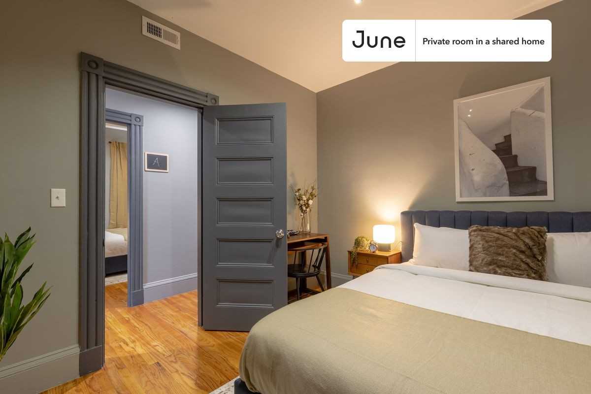 35 Newport St #B - Photo 2 of 11