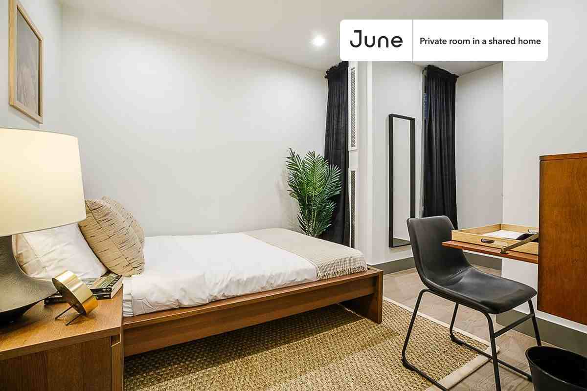 944 Columbus Avenue #B