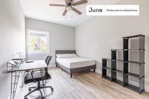 featured image of 1119 South Loomis Street #B