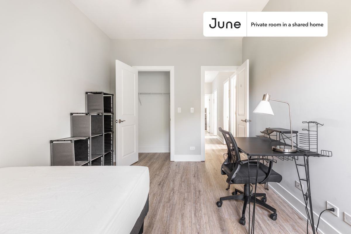 1119 S Loomis St #B - Photo 4 of 19