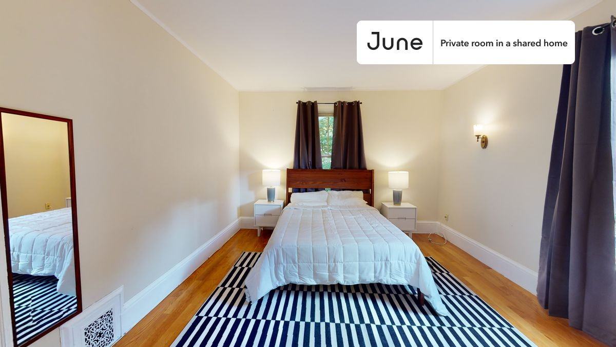 337 Central St #D - Photo 4 of 10