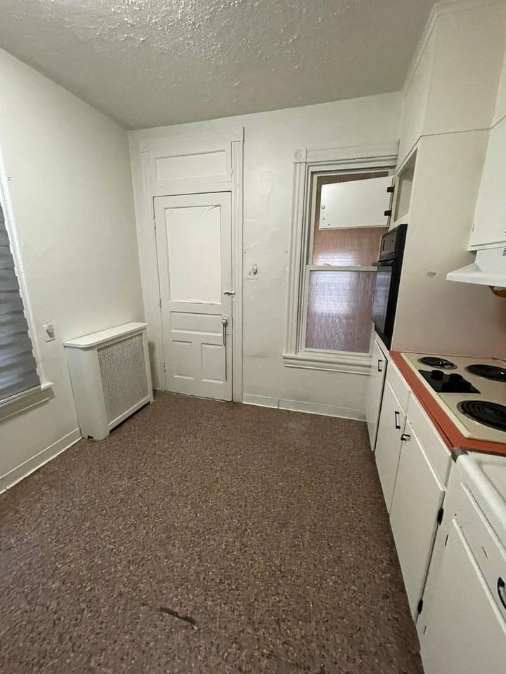 319 North 2nd Street - Photo 2 of 10