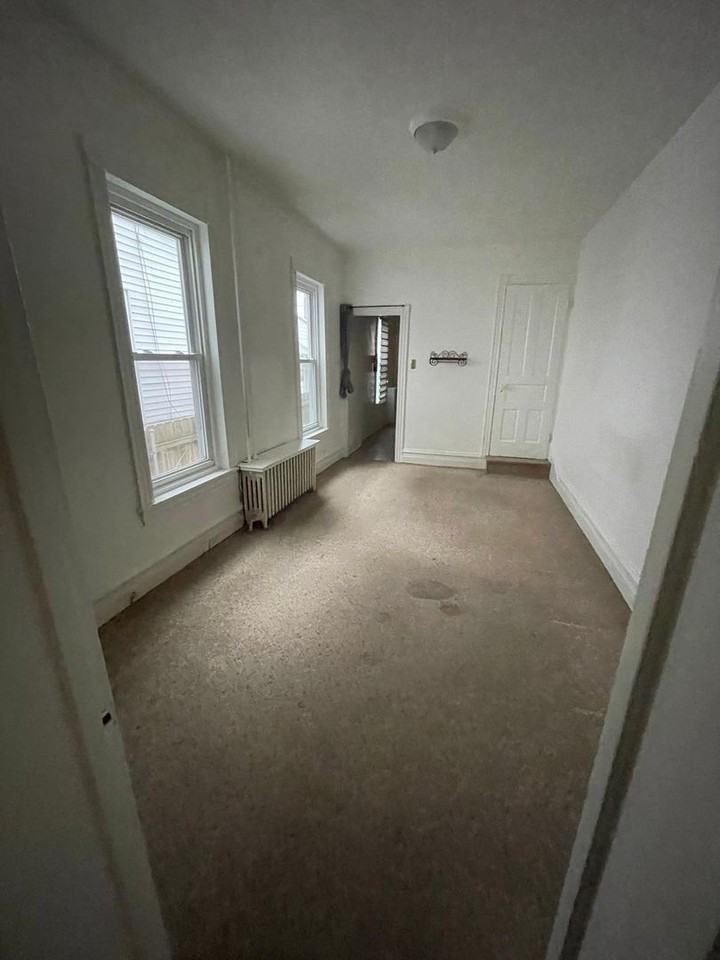 319 North 2nd Street - Photo 3 of 10