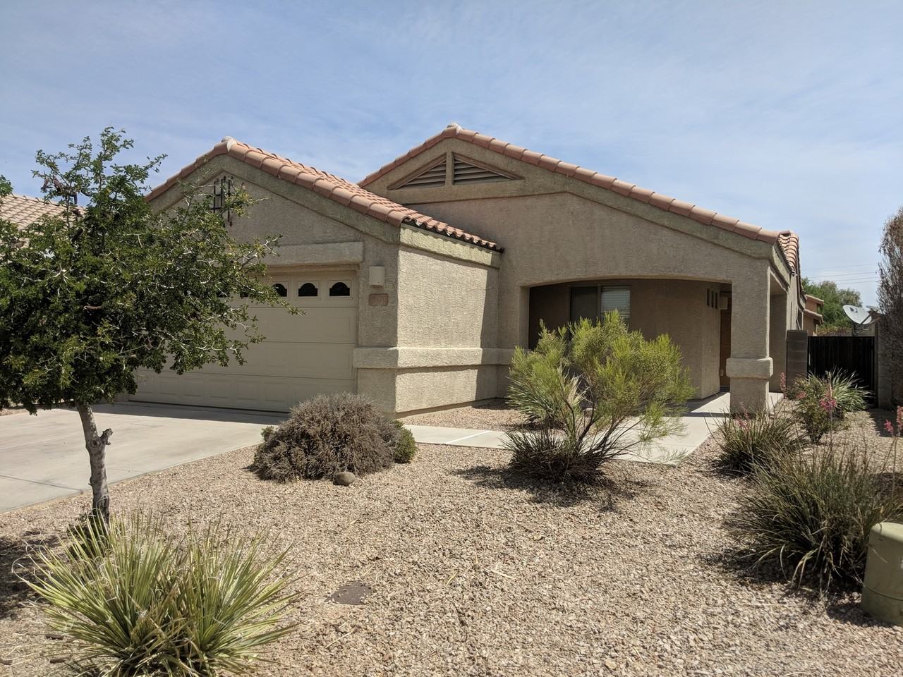 6603 E Splendid Ln - Photo 2 of 17