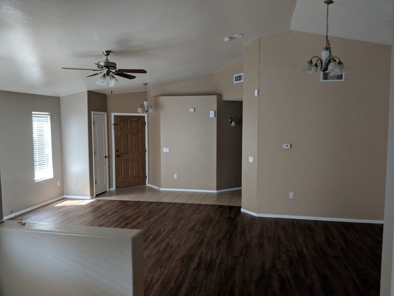 6603 E Splendid Ln - Photo 4 of 17