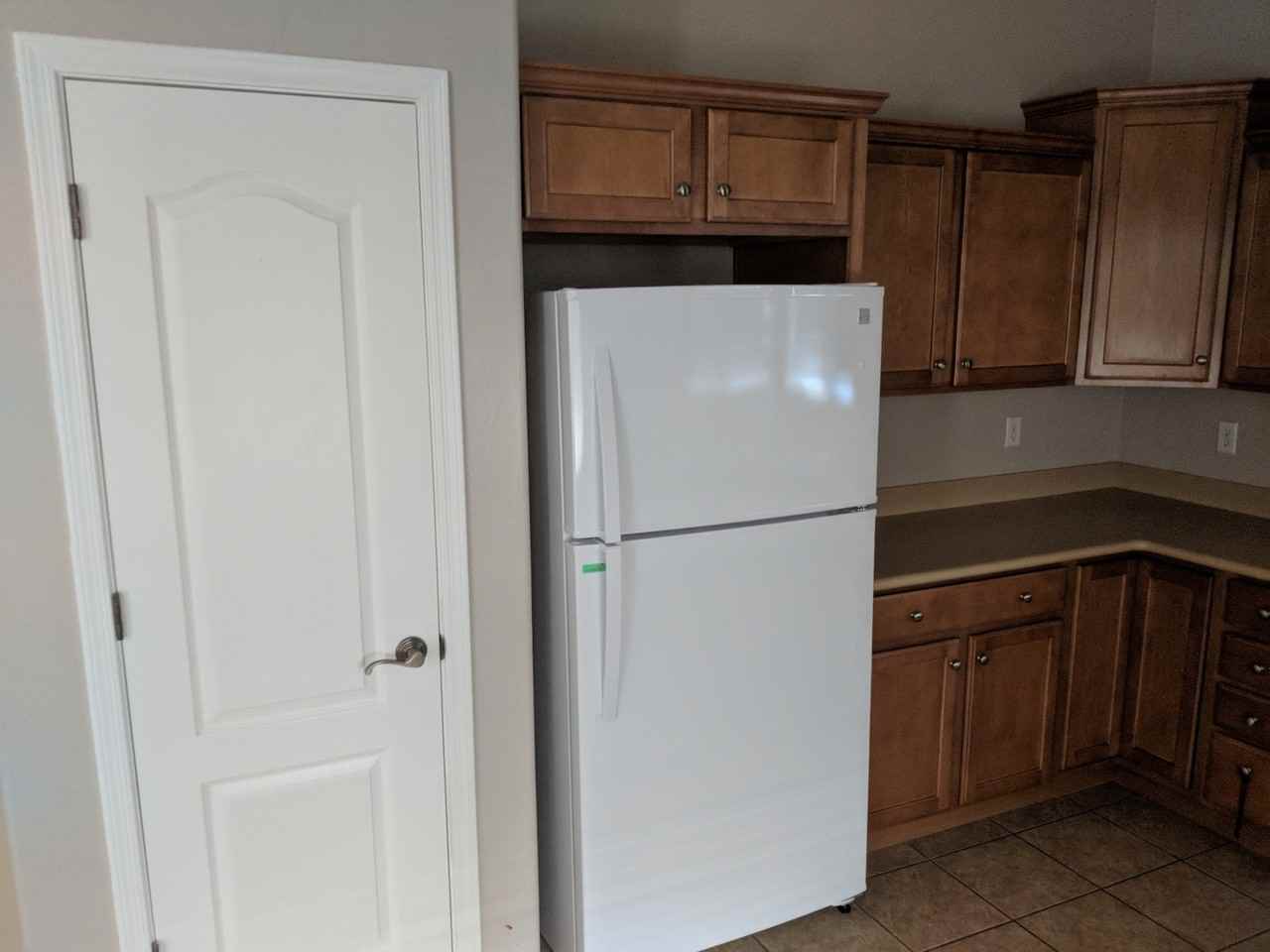 6603 E Splendid Ln - Photo 5 of 17