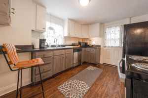 featured image of 132 E Whittier St