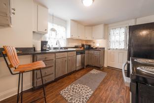 132 E Whittier St - Photo 1 of 1