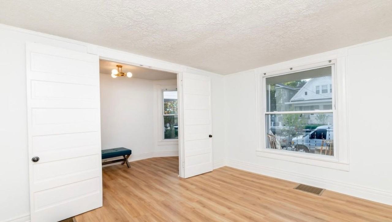 503 E Oak St - Photo 3 of 18