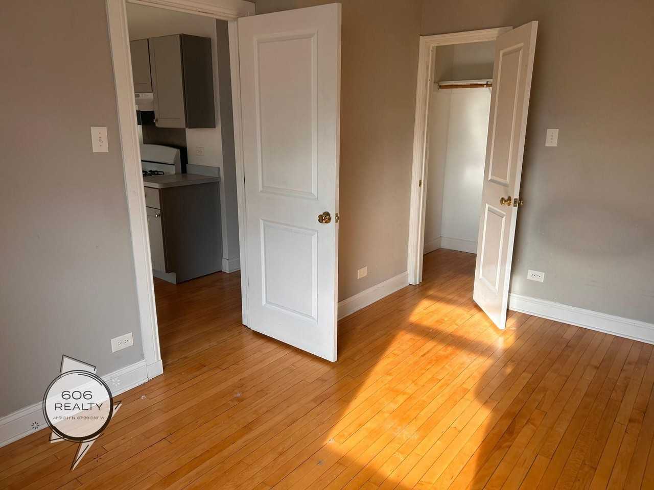 Wonderful Berwyn Apts for Rent! SPECIAL OFFER! - Photo 6 of 7