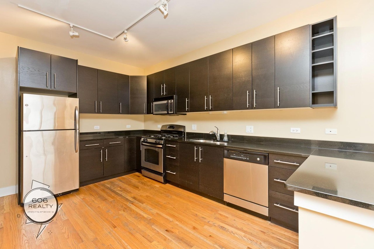 Logan Square Luxury Rentals! - Photo 2 of 25