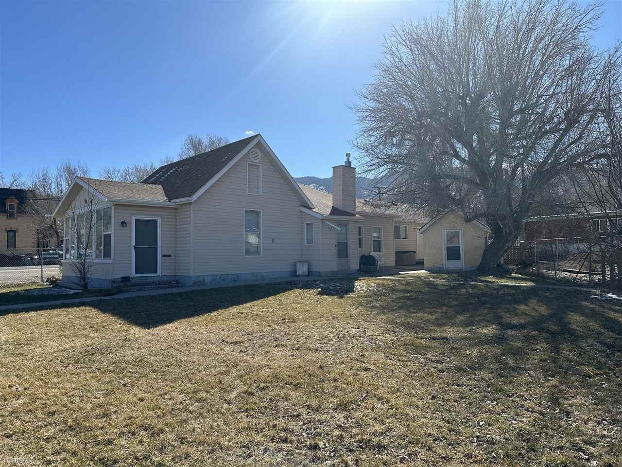 98 East 100 South Street - Photo 3 of 20