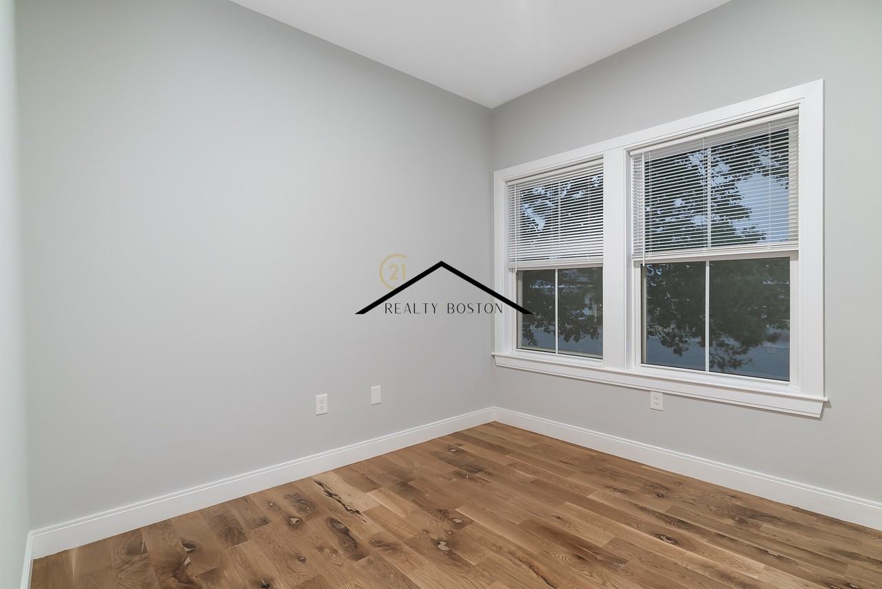 477 Meridian St #2 - Photo 6 of 7