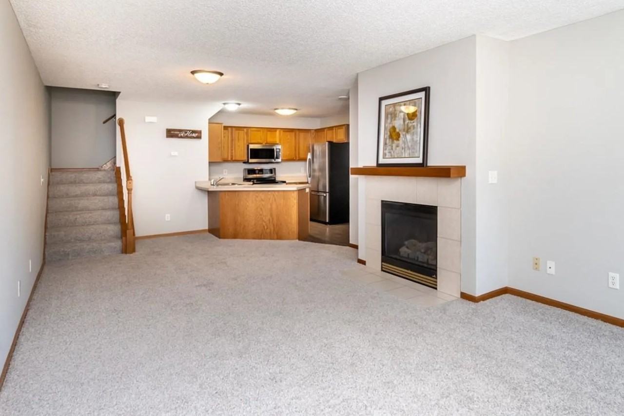 17585 Gillette Way - Photo 3 of 7