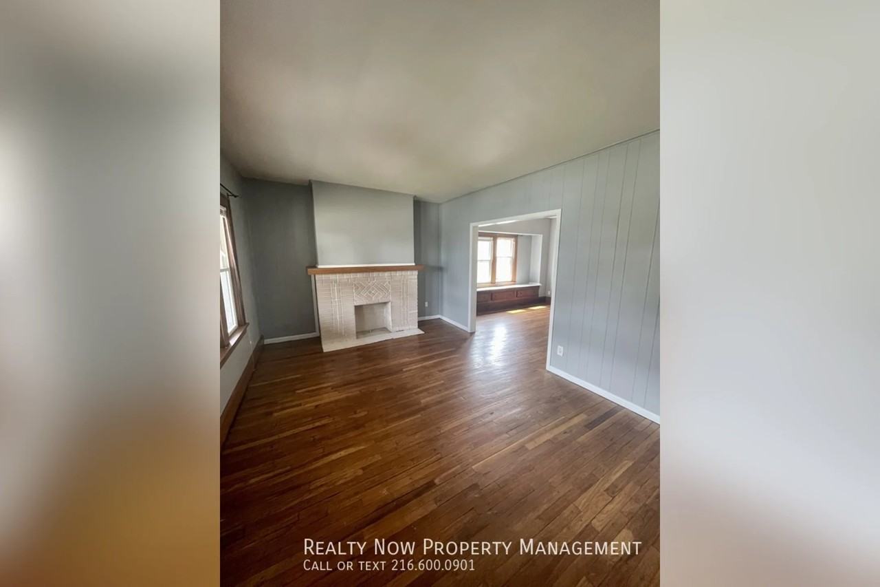 11115 Langton Ave Unit 2 - Photo 2 of 11