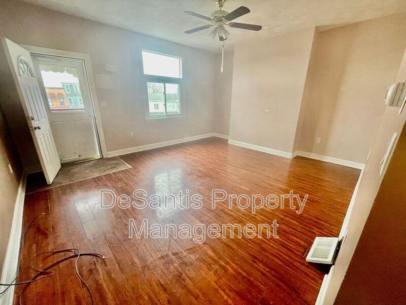 2302 Baltic Way - Photo 3 of 22
