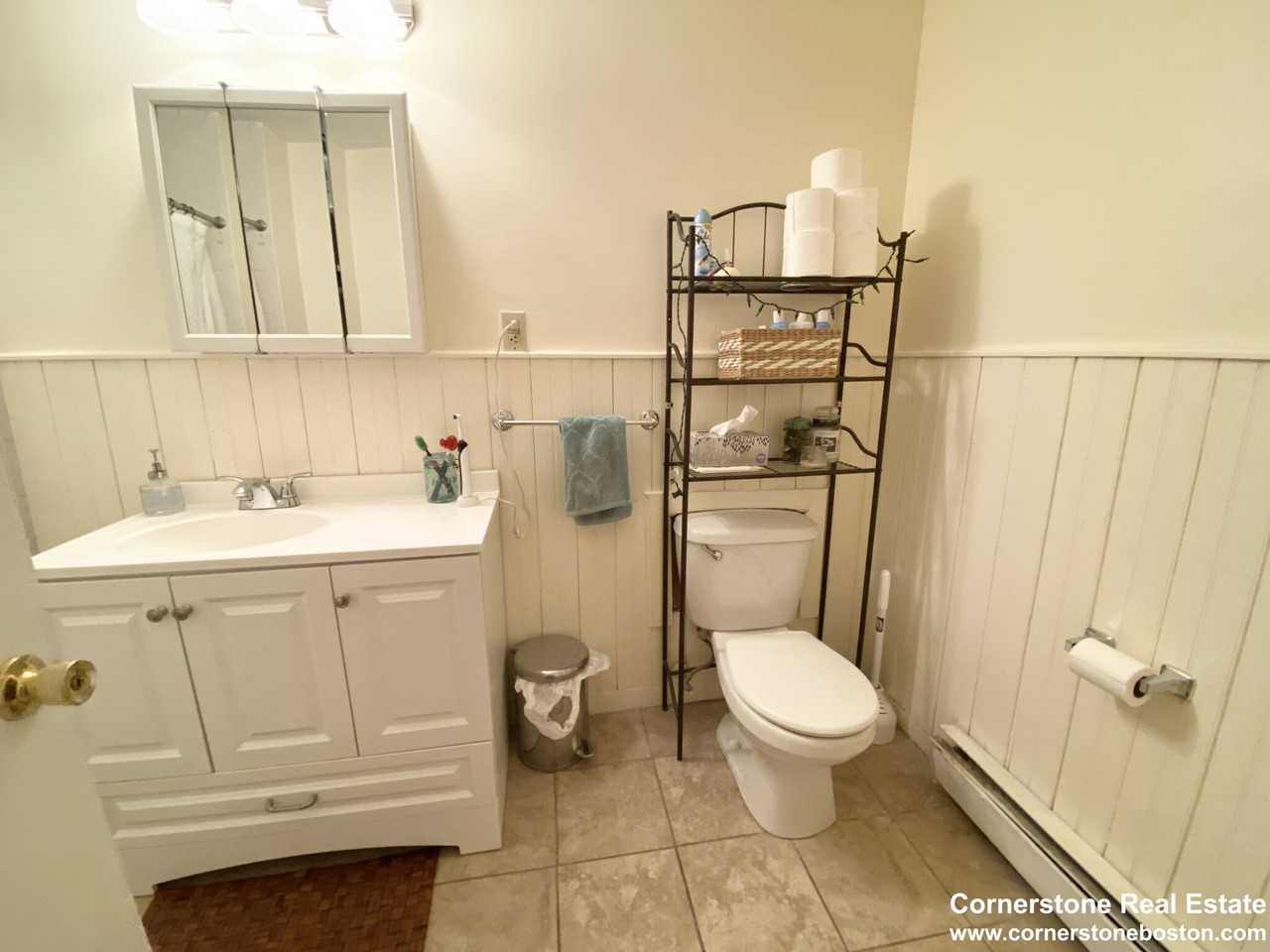 1527 Tremont St #3 - Photo 4 of 7