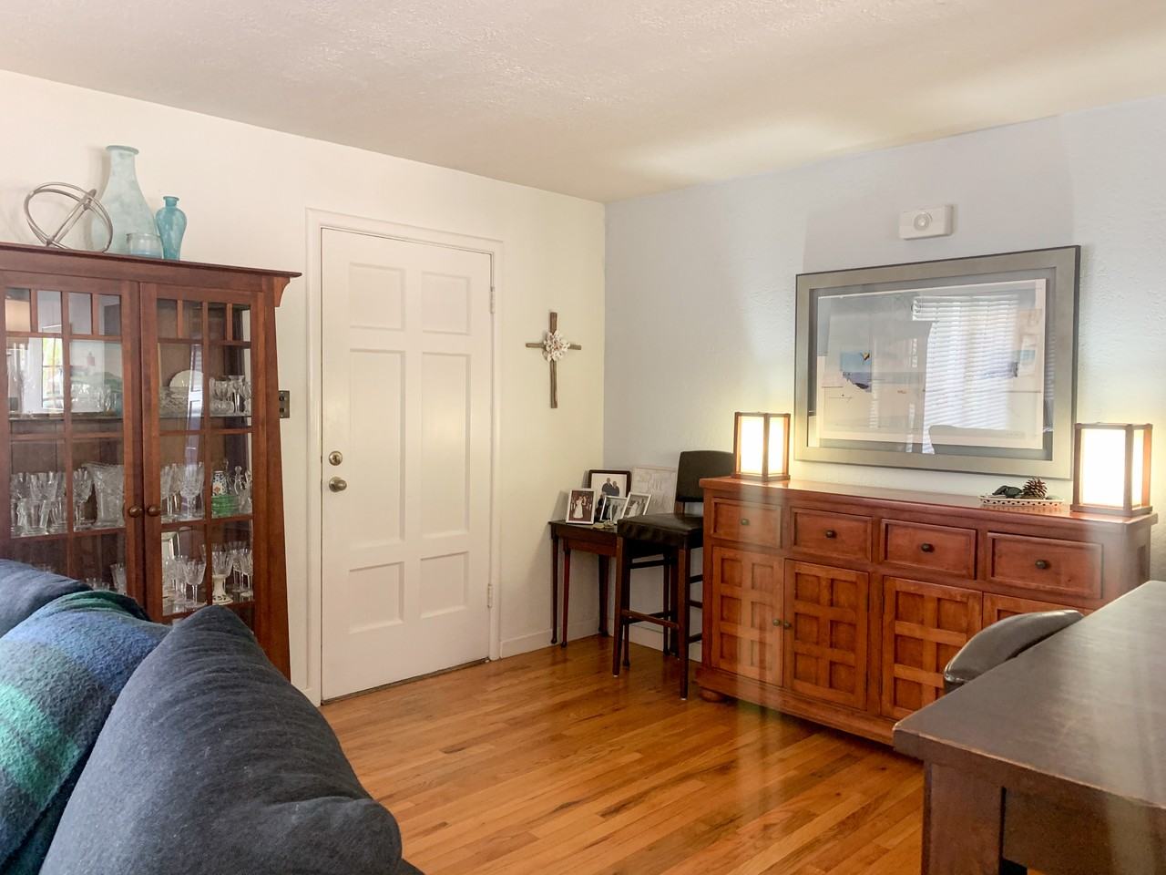 20480 Walnut Ave - Photo 2 of 18