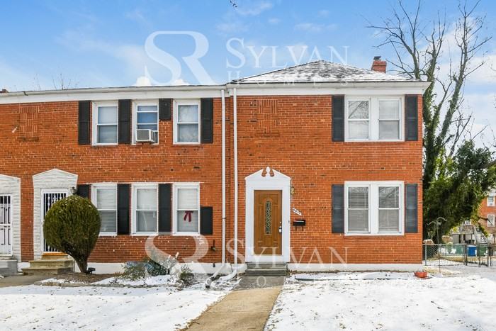 4017 Cedardale Rd - Photo 2 of 16