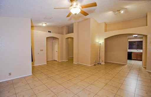 8528 W Pershing Ave - Photo 3 of 22