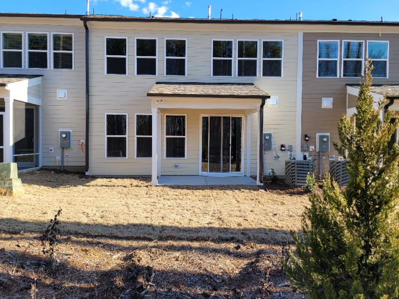 904 Haybeck Ln - Photo 3 of 32