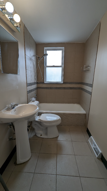 400 East Glen Park Avenue - Photo 5 of 11