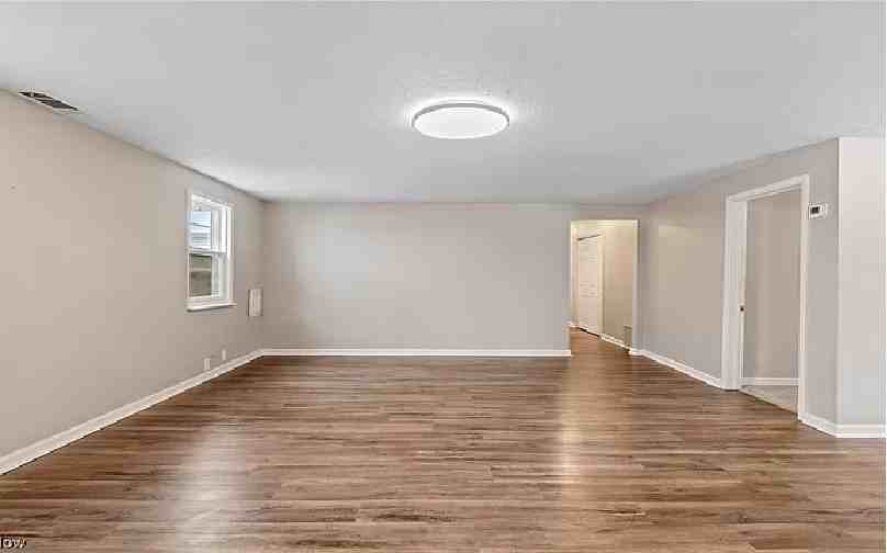 5279 Main Ave - Photo 2 of 14