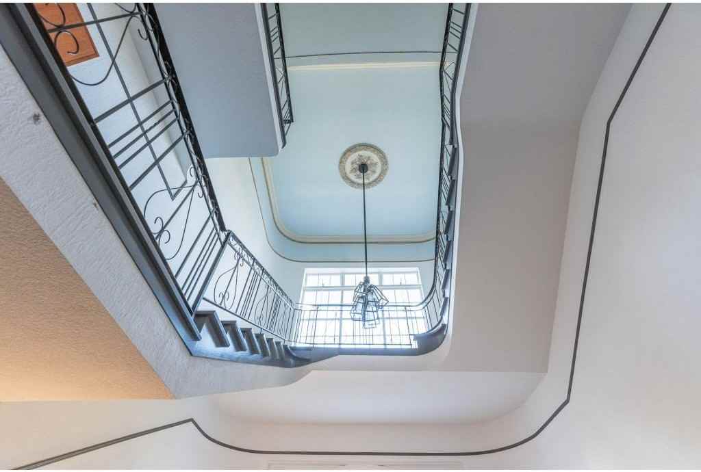 5450 University Boulevard - Photo 4 of 8