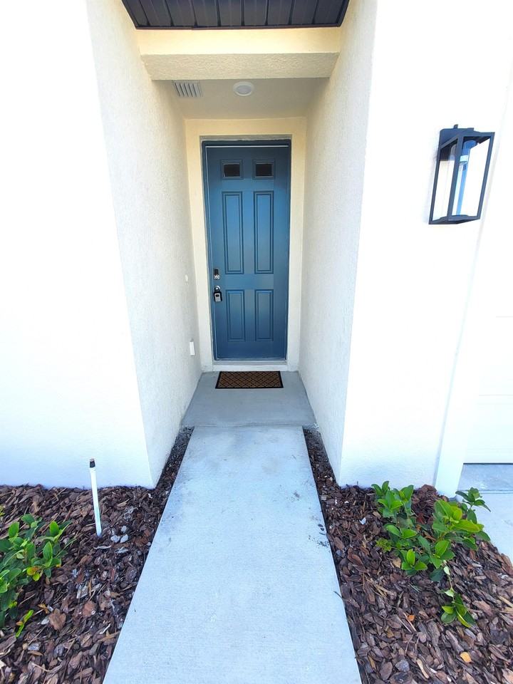 Bark Ridge Dr #1 - Photo 3 of 42