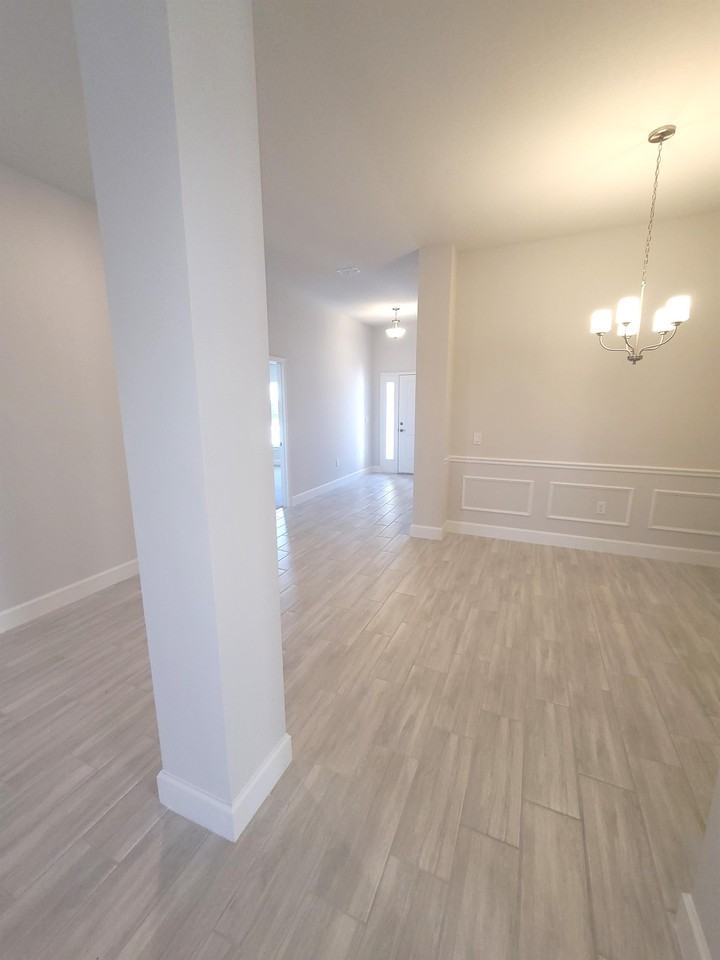 4598 Grandview Glen Dr #1 - Photo 7 of 50