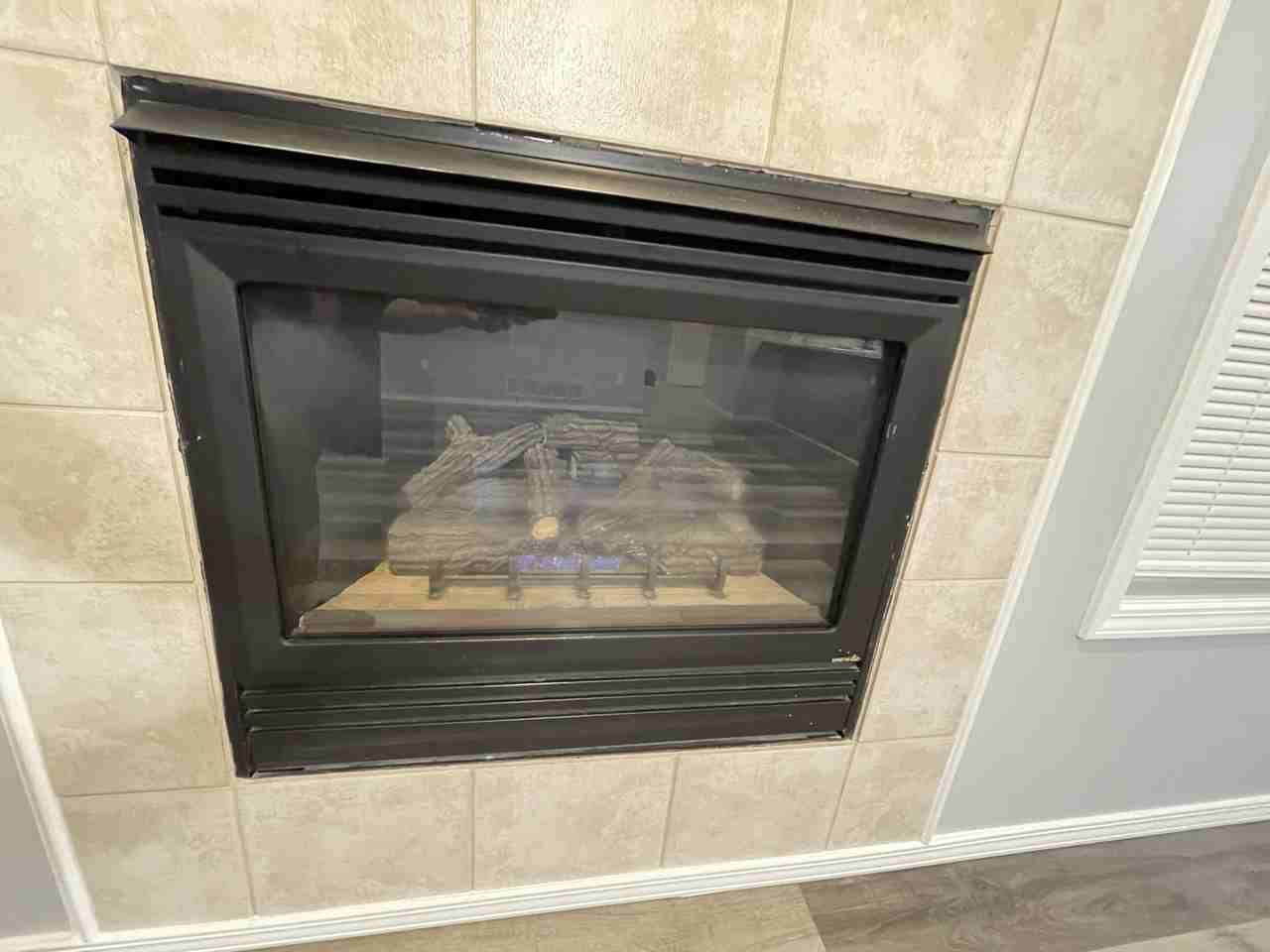 1100 Henry St #A - Photo 5 of 34