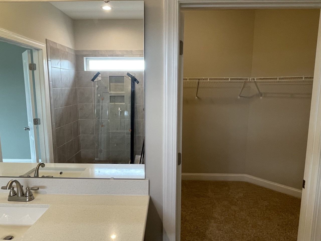 181 Hanover Ct #NA - Photo 4 of 10