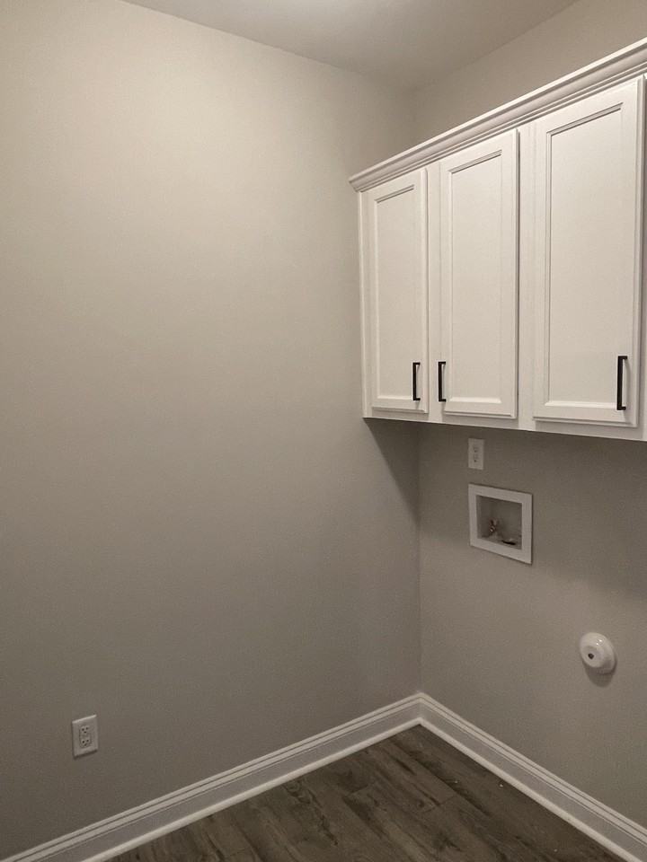 181 Hanover Ct #NA - Photo 5 of 10