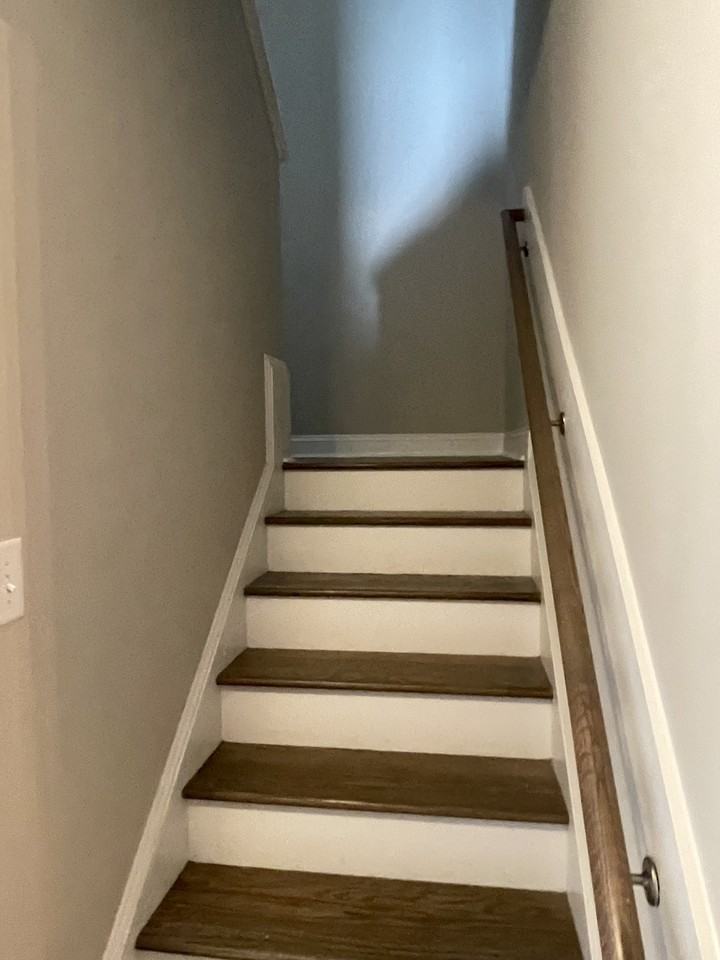 181 Hanover Ct #NA - Photo 7 of 10