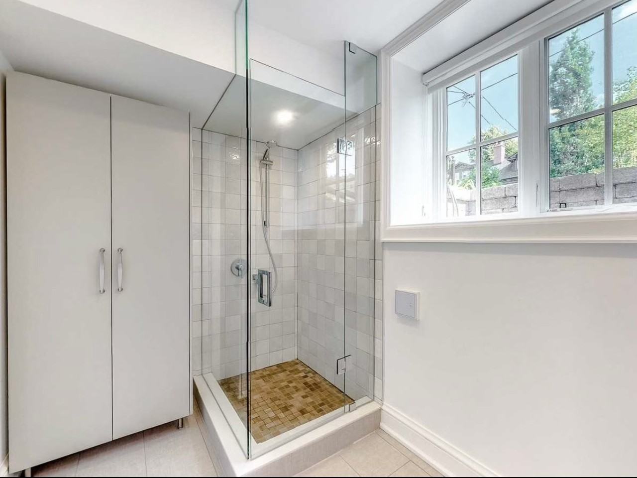 10 Duggan Ave - Photo 3 of 8