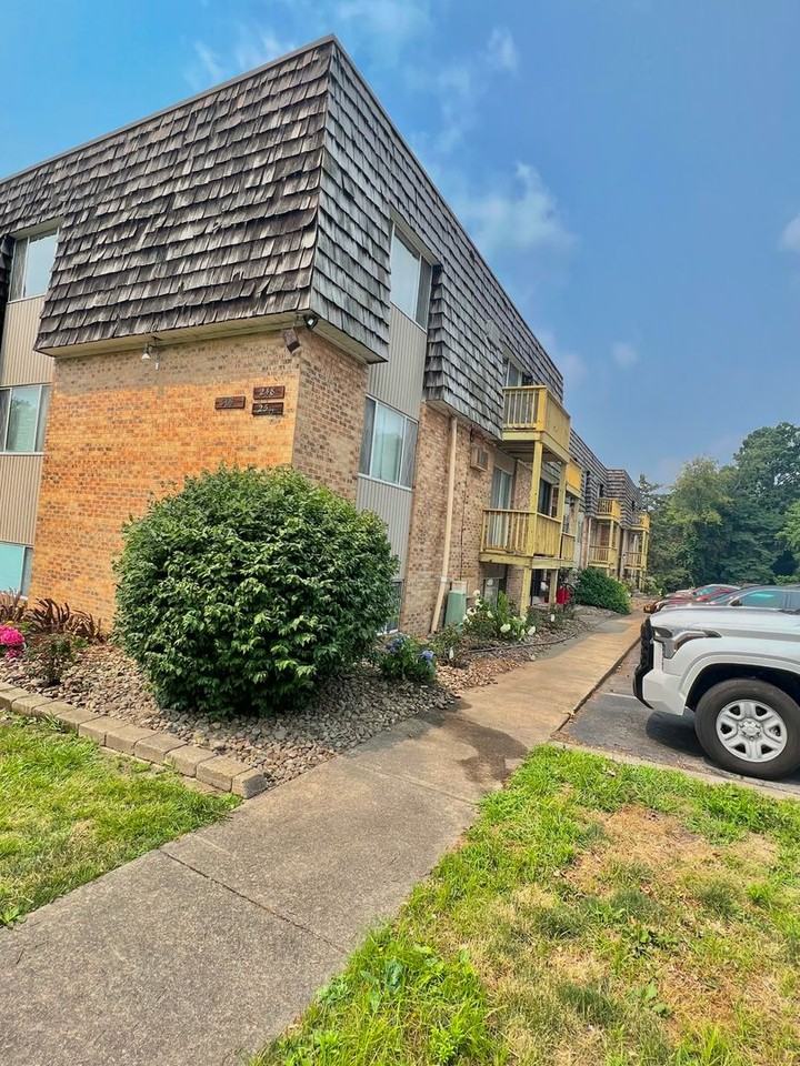 Ridgewood Property - Photo 6 of 8